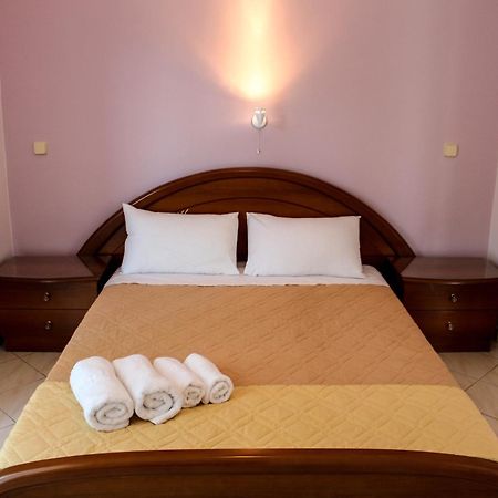 Xristina Studios Vasiliki  Luaran gambar