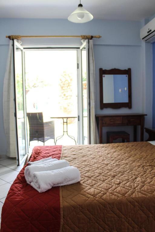Xristina Studios Vasiliki  Luaran gambar