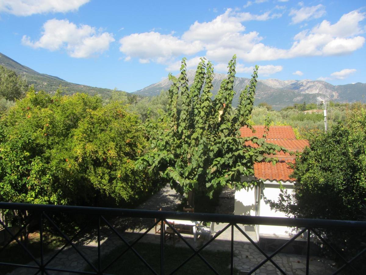 Xristina Studios Vasiliki  Luaran gambar