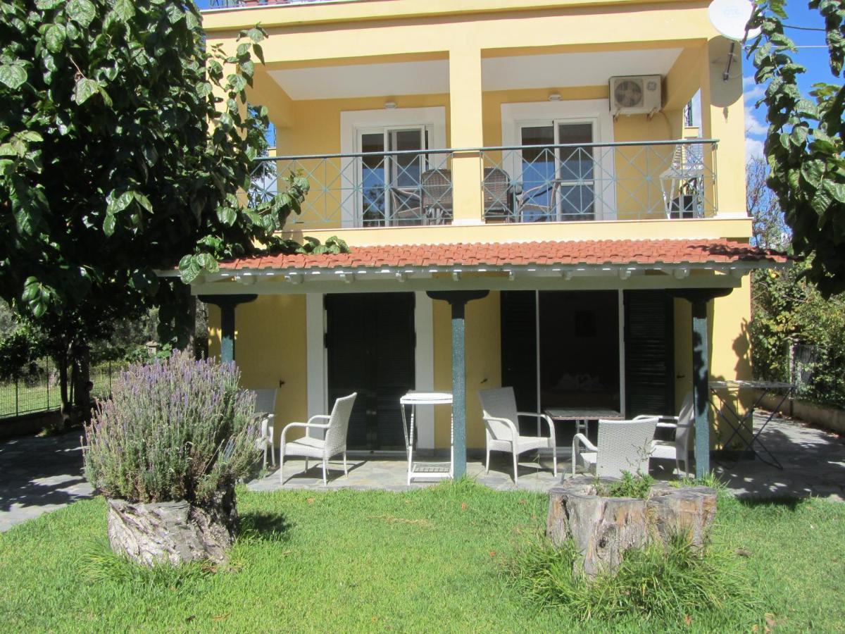 Xristina Studios Vasiliki  Luaran gambar