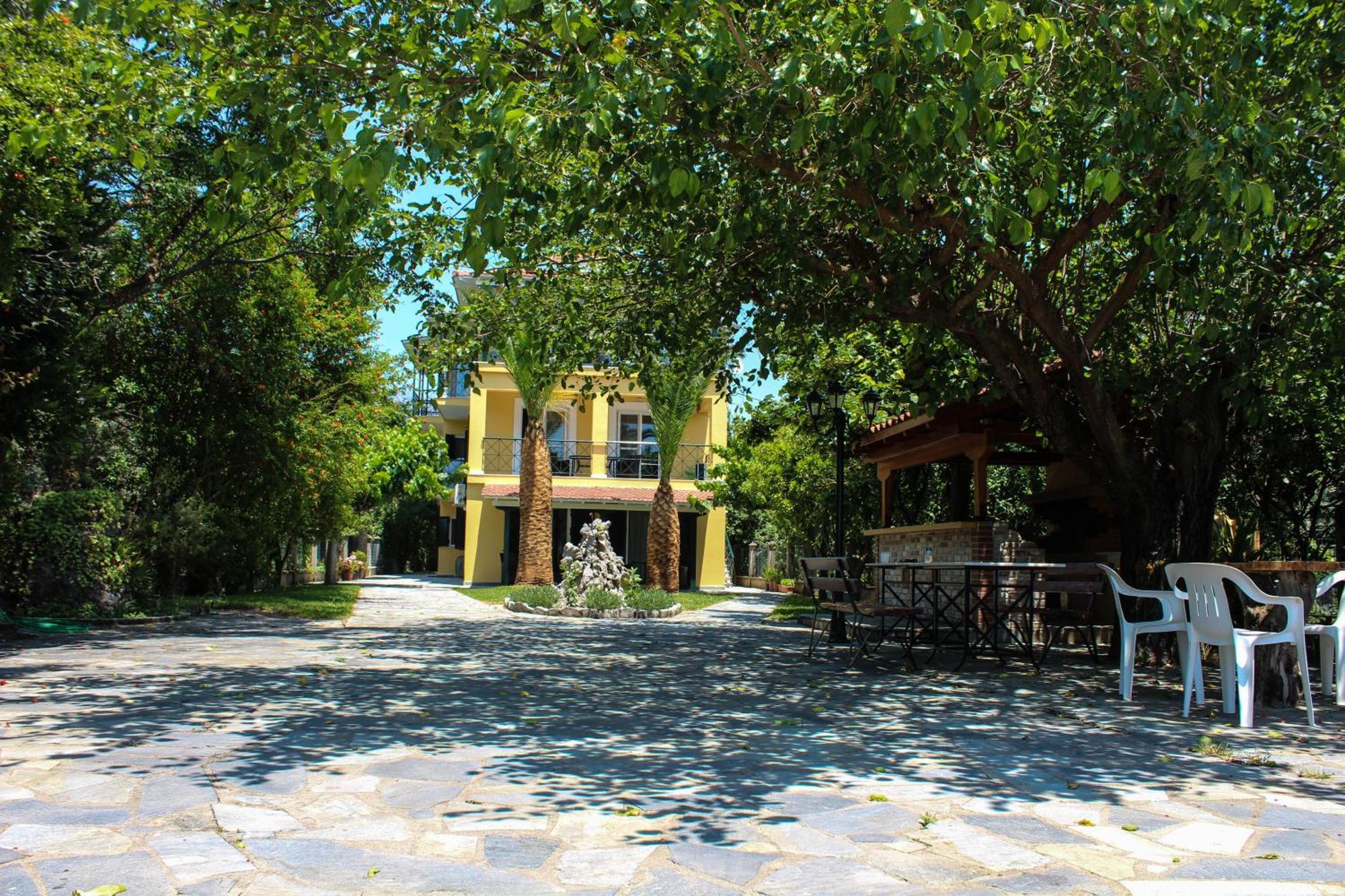 Xristina Studios Vasiliki  Luaran gambar