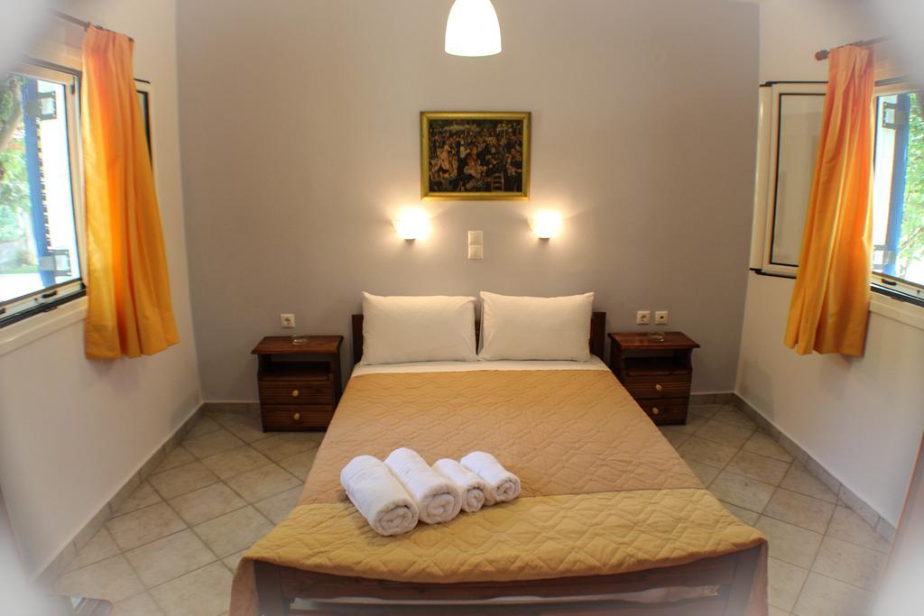 Xristina Studios Vasiliki  Bilik gambar